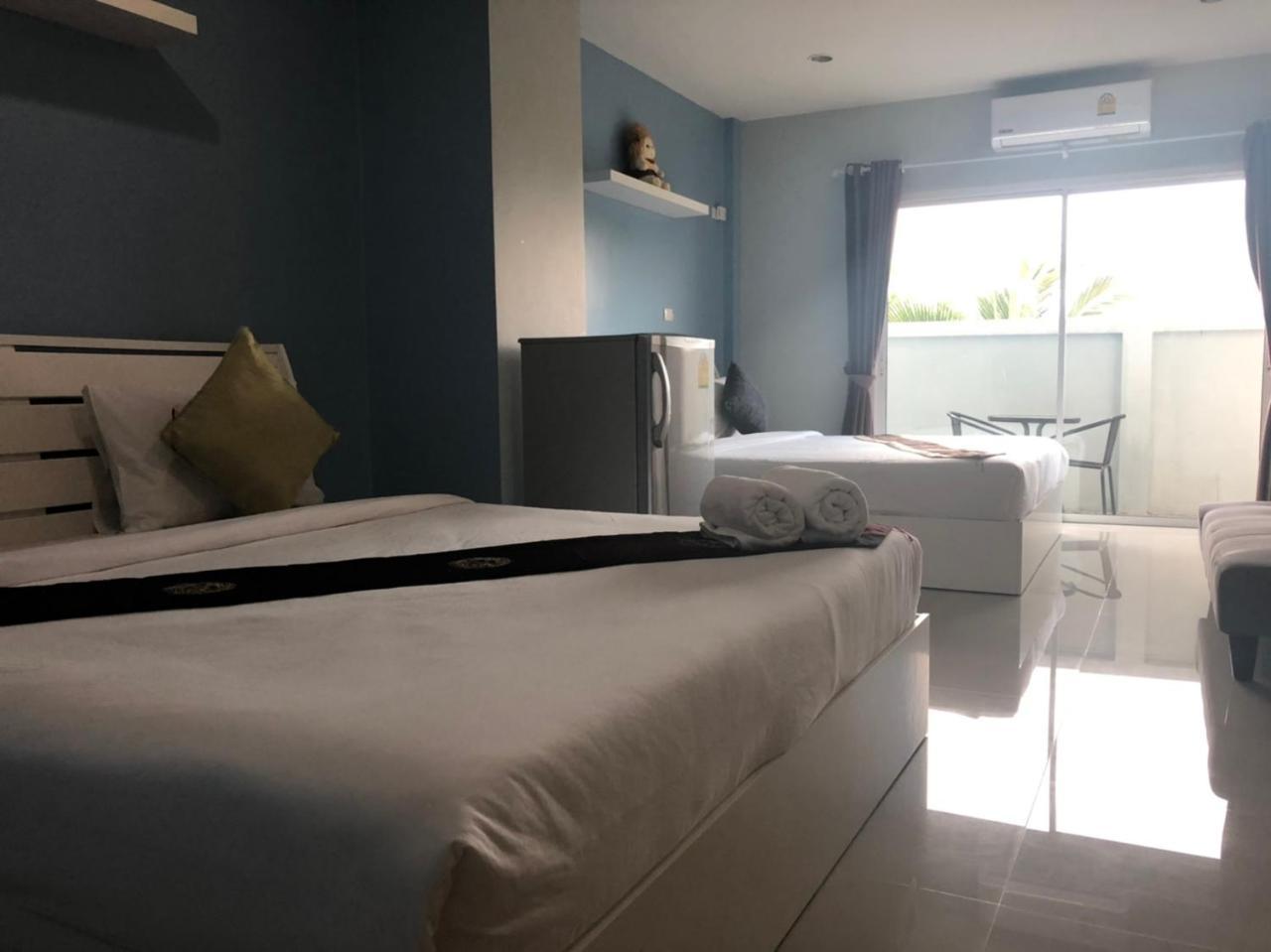 Khao Oat Airport Hotel Nai Yang Beach Exterior foto