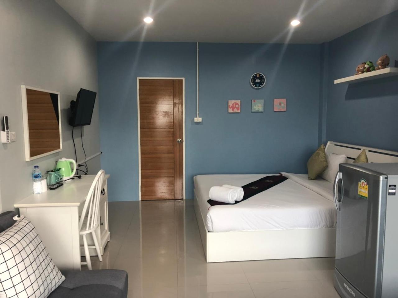Khao Oat Airport Hotel Nai Yang Beach Exterior foto